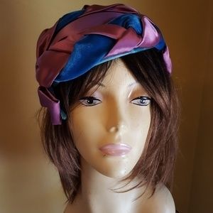 VINTAGE PINK ‎ TURQOISE BLUE TWIST BOW CAPLET HAT